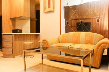 Nice And Enjoy 1Br At Sudirman Suites Apartment,,0 star