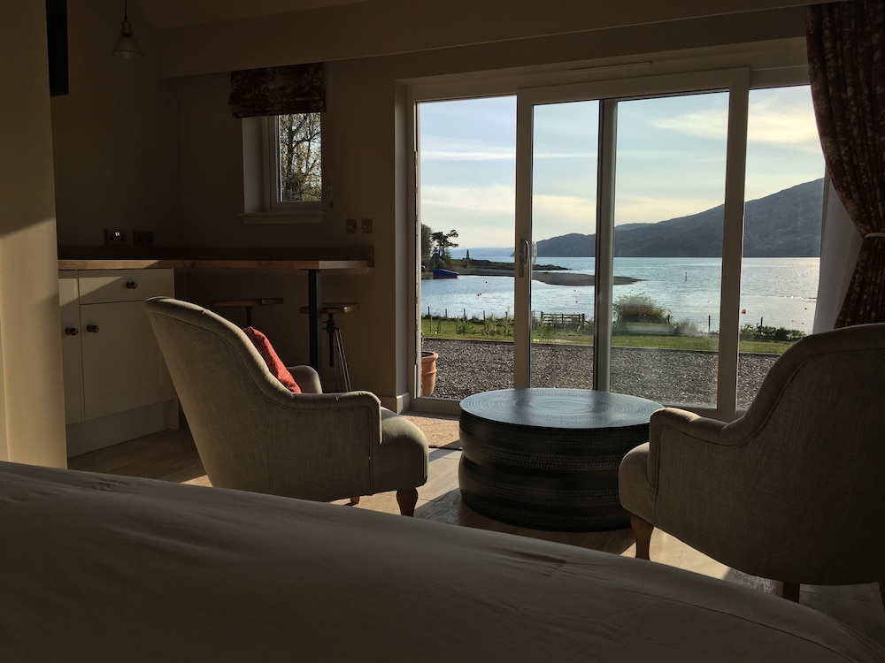 kirkton bay house bed and breakfast