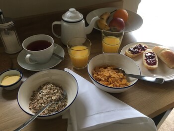 kirkton bay house bed and breakfast