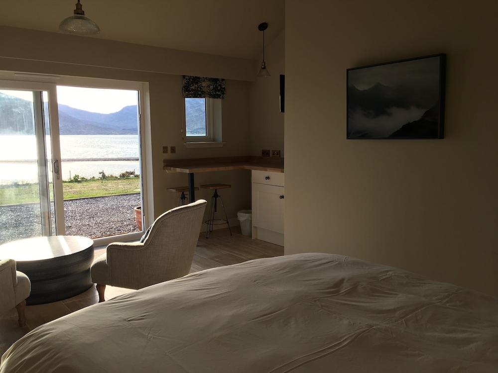 kirkton bay house bed and breakfast