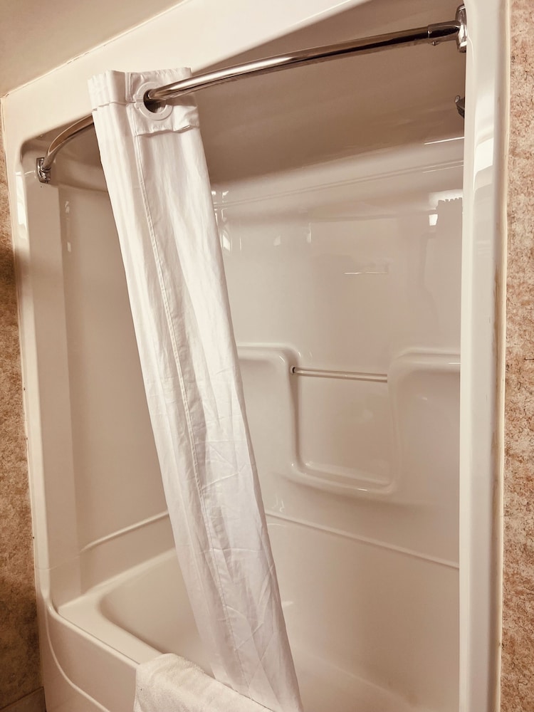 lexington inn and suites windsor