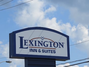 lexington inn and suites windsor