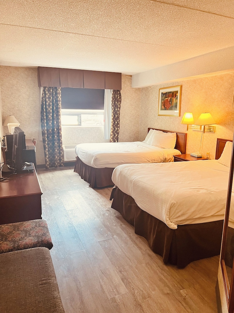 lexington inn and suites windsor