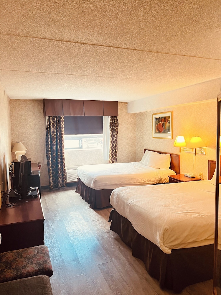 lexington inn and suites windsor