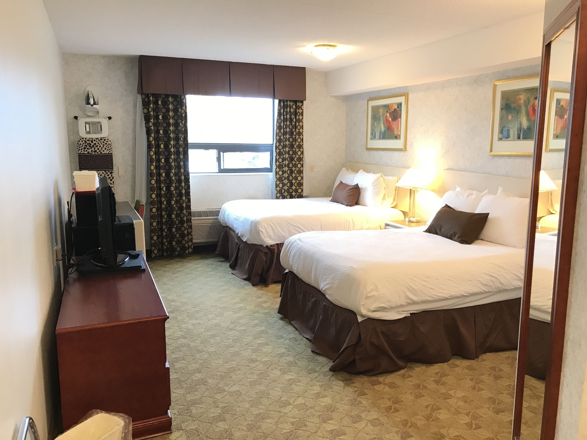 lexington inn and suites windsor