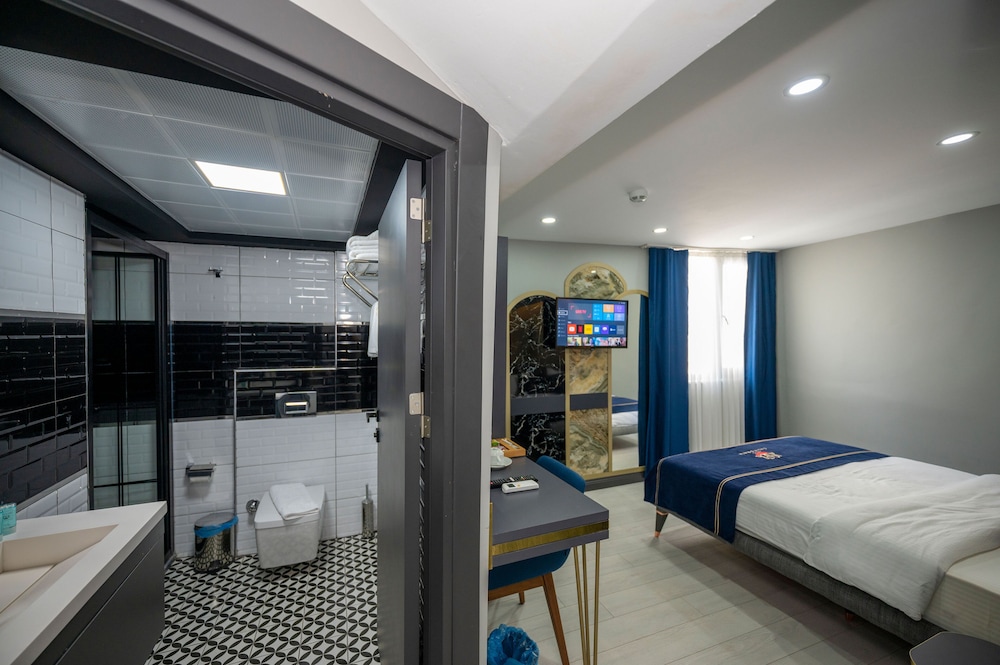 california hotel