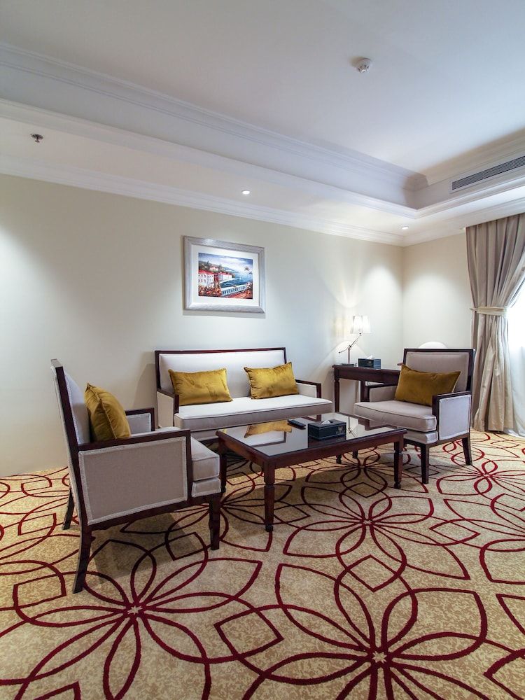 lotaz hotel