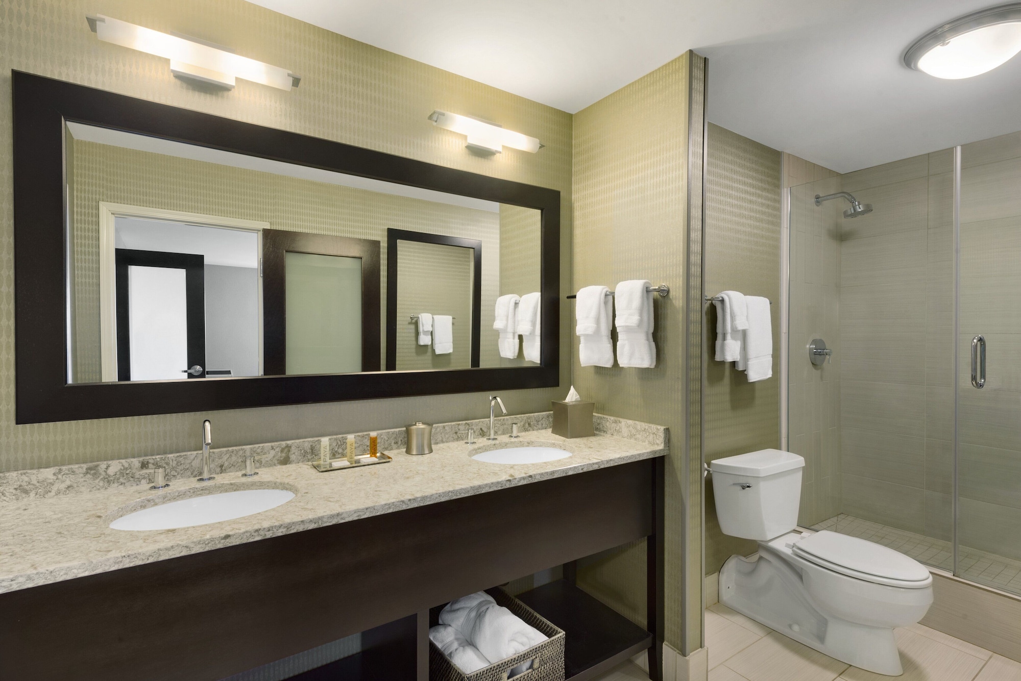 holiday inn and suites duluth downtown by ihg