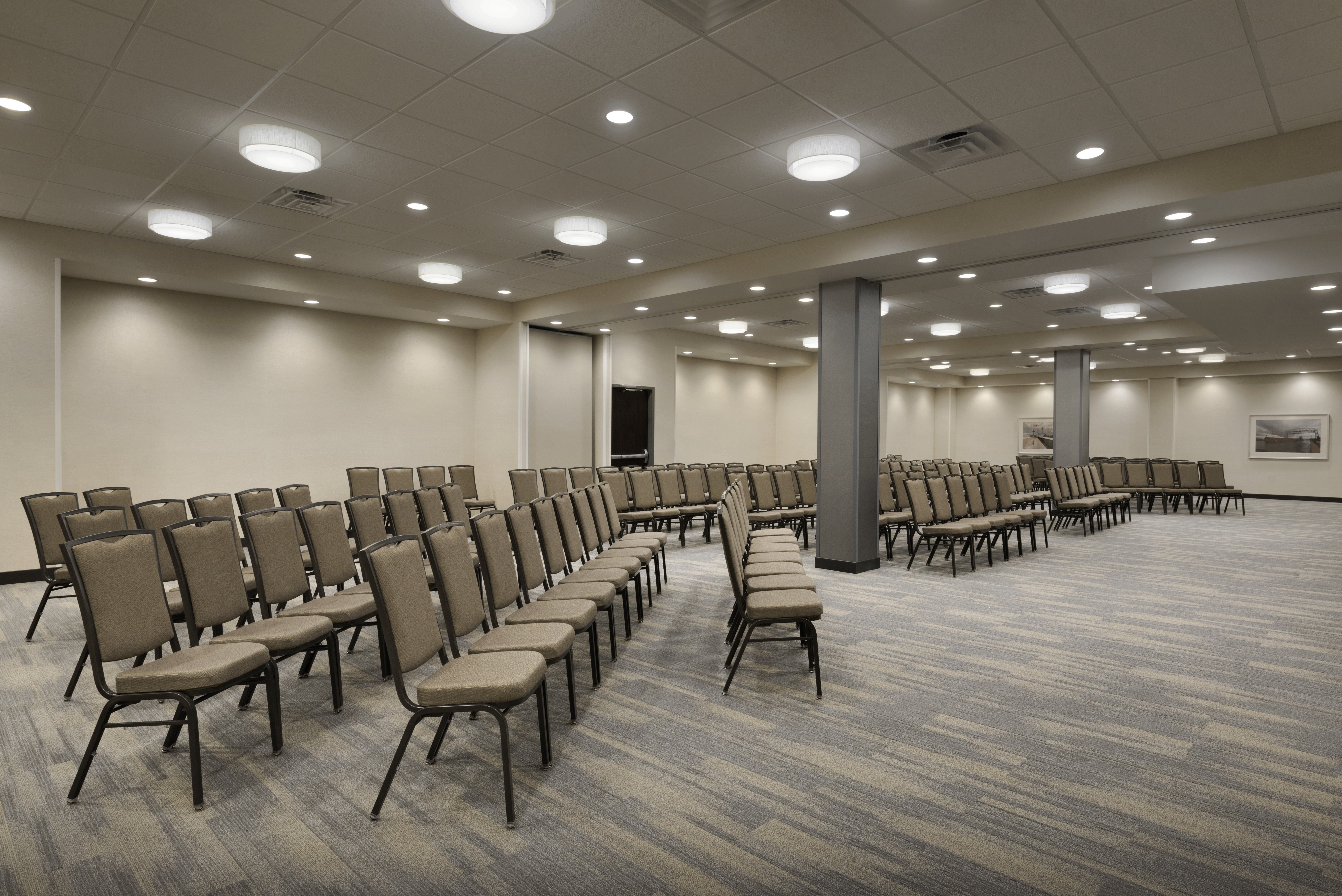 holiday inn and suites duluth downtown by ihg