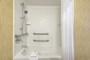 Holiday Inn & Suites Duluth Downtown By Ihg,Superior>>Duluth,3 star