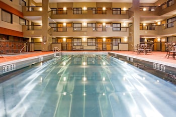 Holiday Inn & Suites Duluth Downtown By Ihg,Superior>>Duluth,3 star