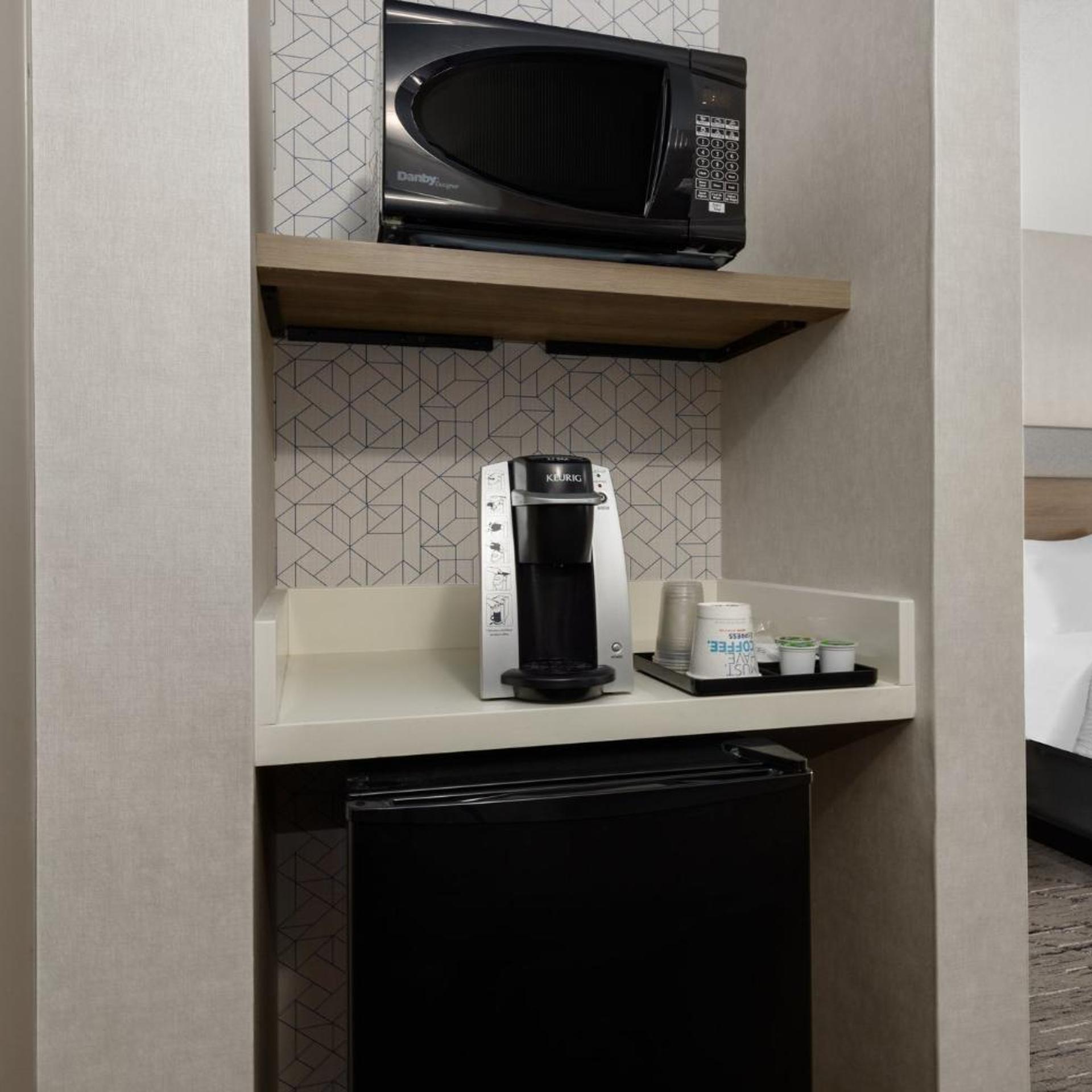 holiday inn express grove city by ihg