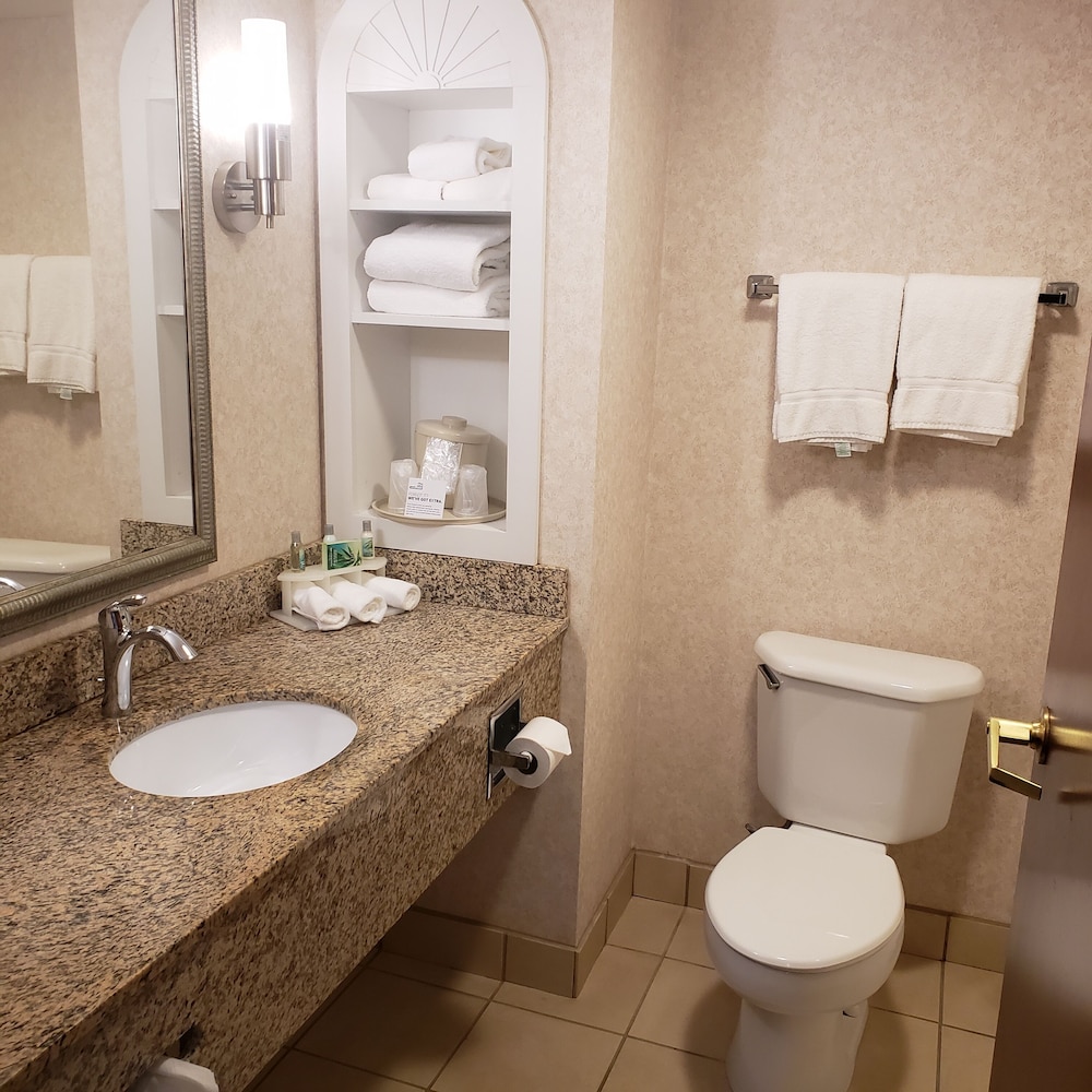 holiday inn express grove city by ihg