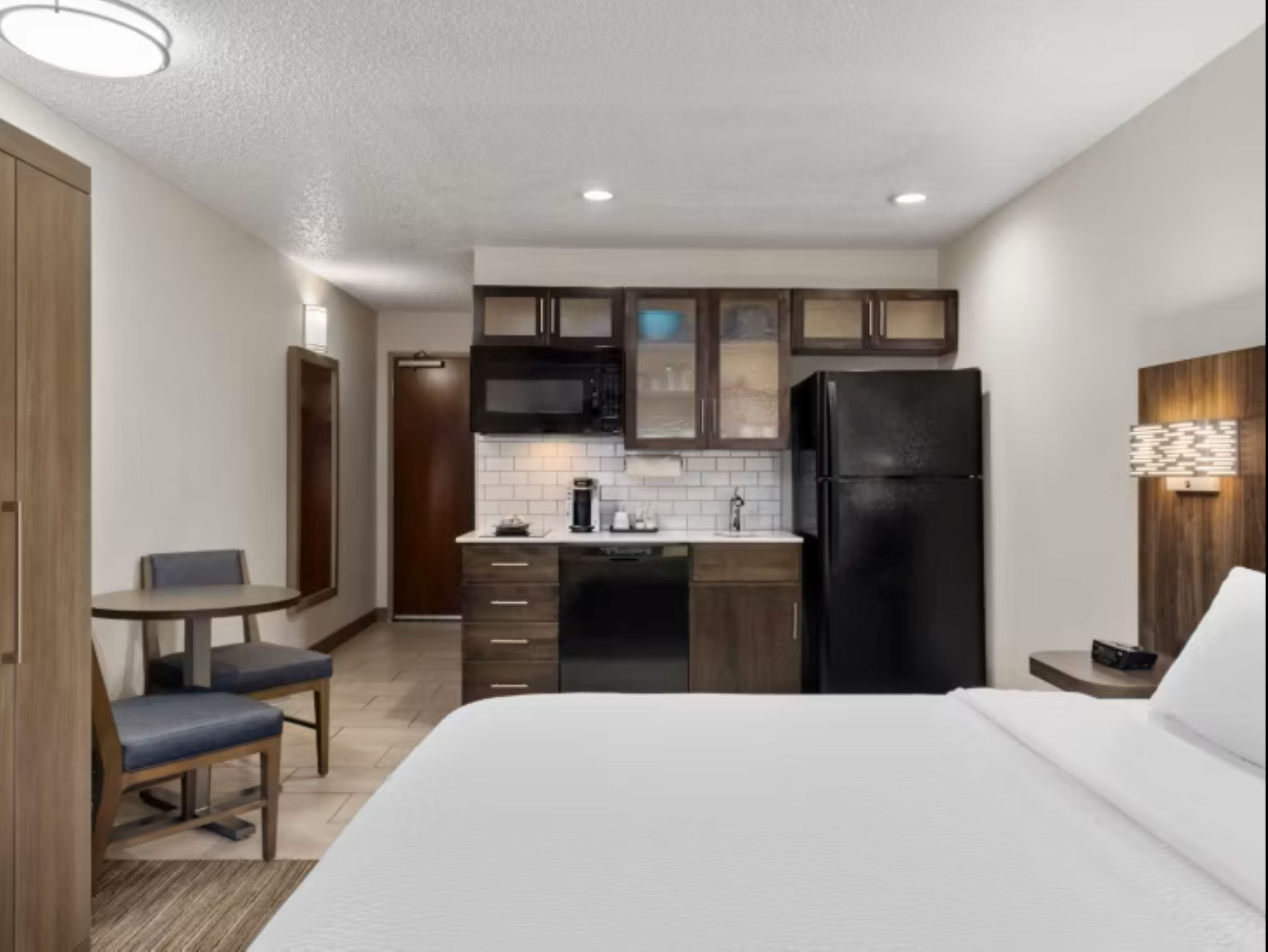 holiday inn express grove city by ihg