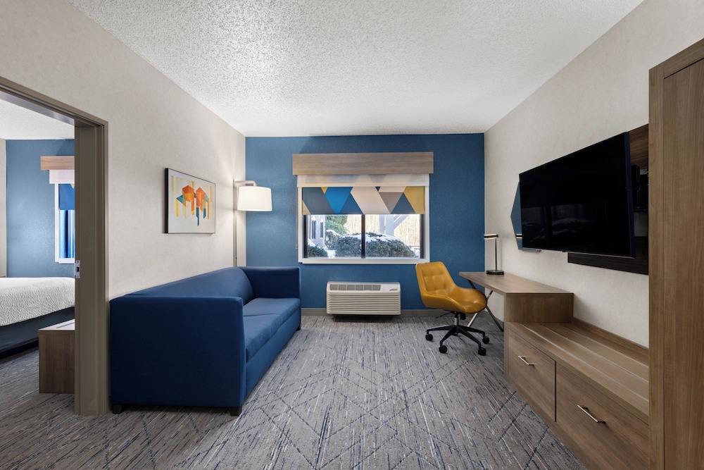 holiday inn express grove city by ihg