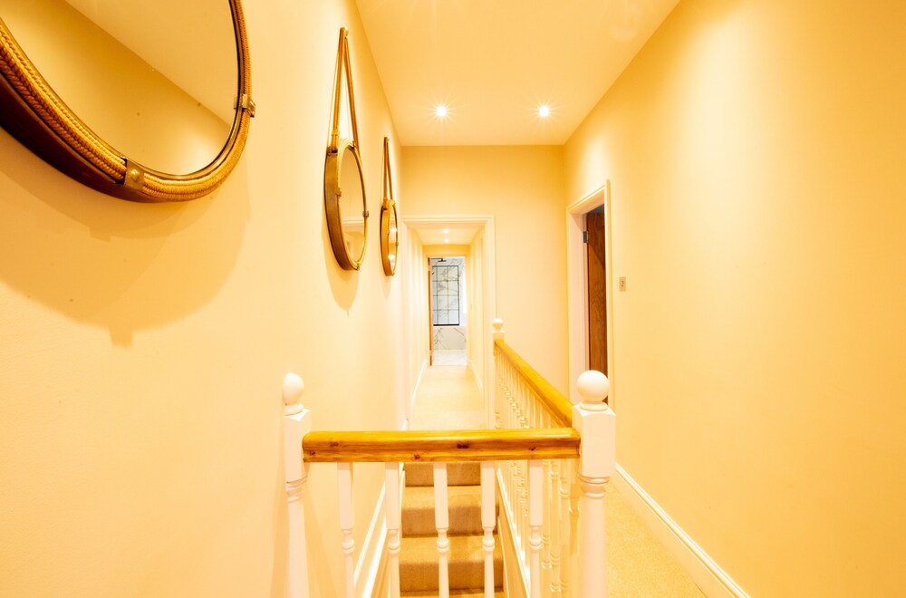 salisbury residences by charles hope