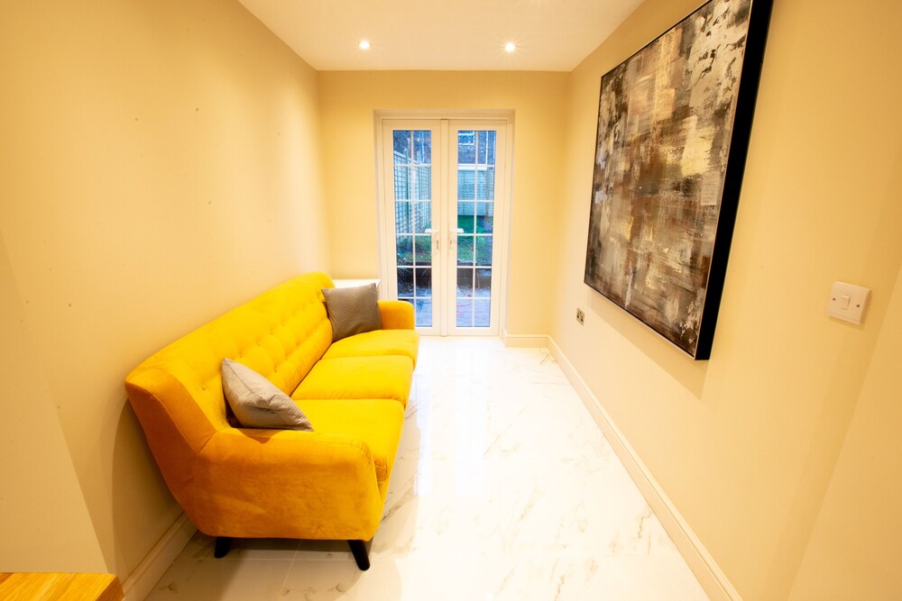 salisbury residences by charles hope
