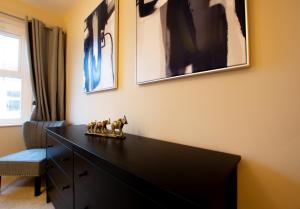 salisbury residences by charles hope