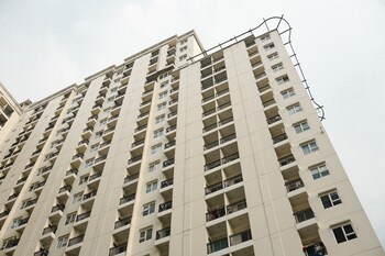 nice and cozy studio at cinere resort apartment