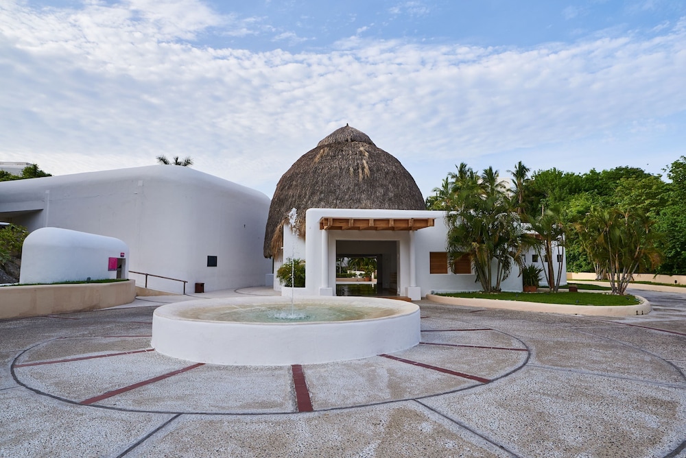 camino real zaashila huatulco