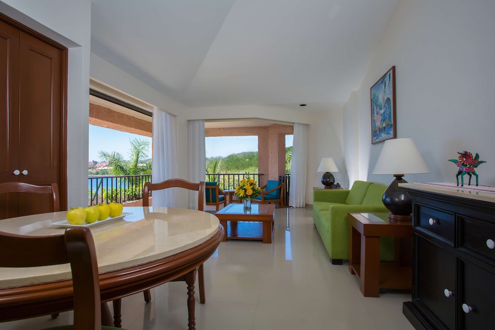 barcelo huatulco