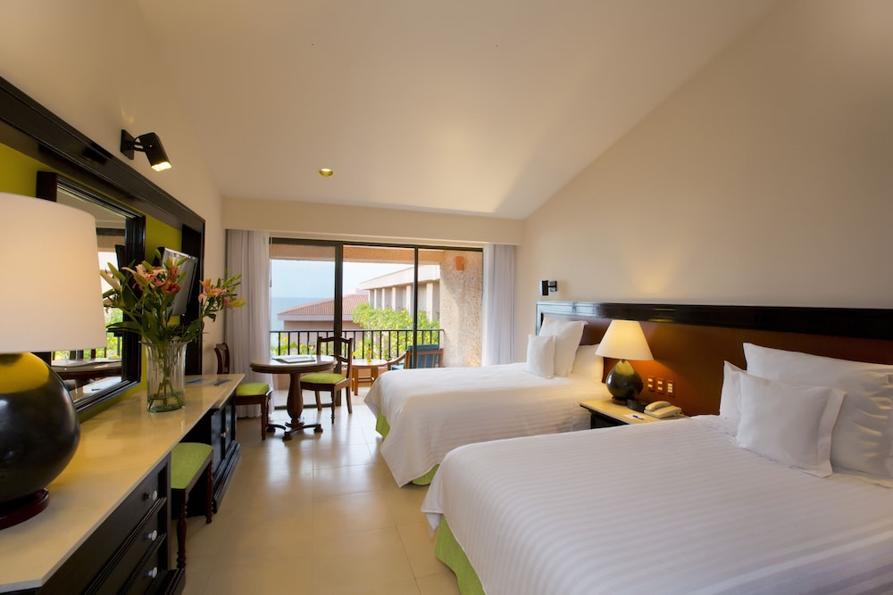 barcelo huatulco