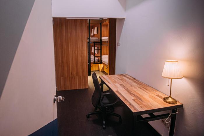 bluewaters pods 38 hongkong st