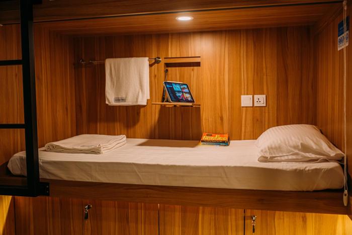 bluewaters pods 38 hongkong st