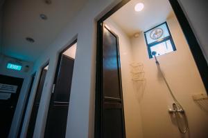 bluewaters pods 38 hongkong st