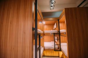 bluewaters pods 38 hongkong st