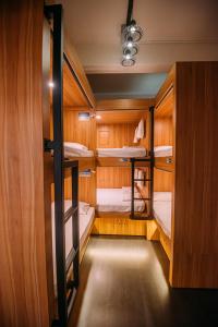 bluewaters pods 38 hongkong st