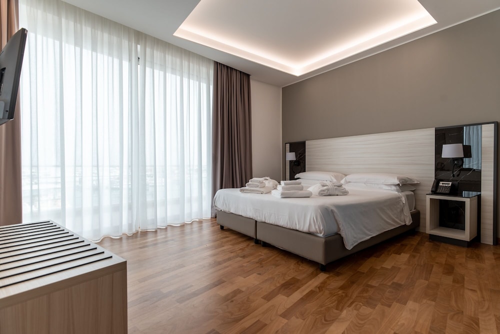 sestante marina motel