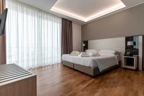 sestante marina motel