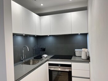 Chapel - Central Studio Apartment,,0 star