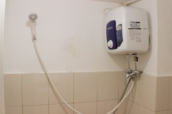 cozy stay studio urbantown karawang apartment