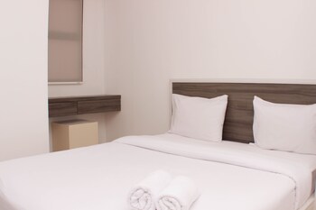cozy stay studio urbantown karawang apartment