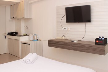 cozy stay studio urbantown karawang apartment