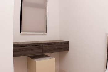 cozy stay studio urbantown karawang apartment