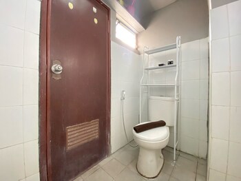 spacious 2br at gateway ahmad yani apartment