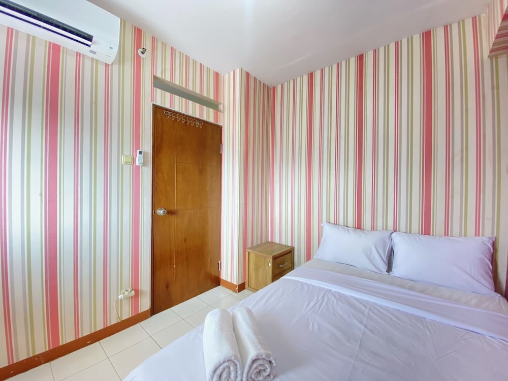 spacious 2br at gateway ahmad yani apartment