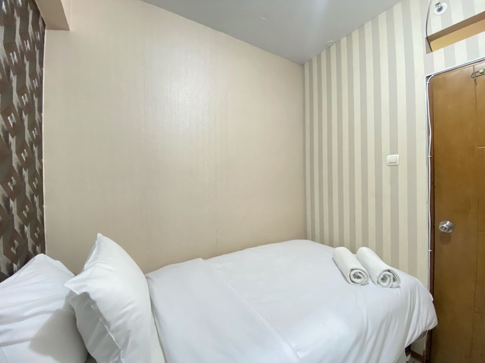 spacious 2br at gateway ahmad yani apartment