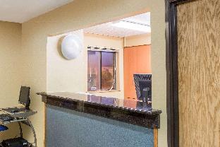 super 8 by wyndham franklin middletown area