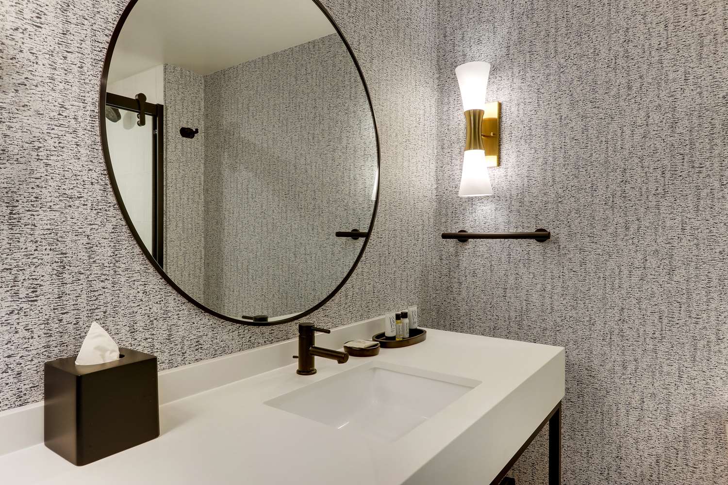 the chattanoogan hotel curio collection by hilton
