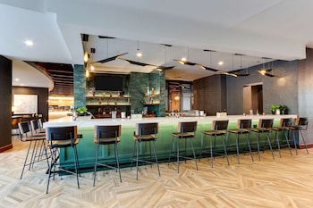 the chattanoogan hotel curio collection by hilton