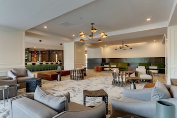 the chattanoogan hotel curio collection by hilton
