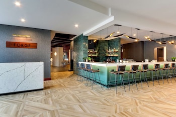 the chattanoogan hotel curio collection by hilton