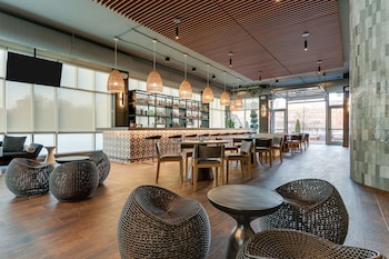 the chattanoogan hotel curio collection by hilton