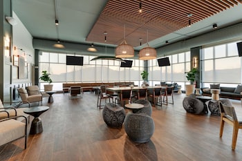 the chattanoogan hotel curio collection by hilton