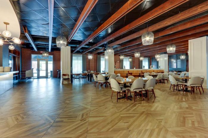 the chattanoogan hotel curio collection by hilton