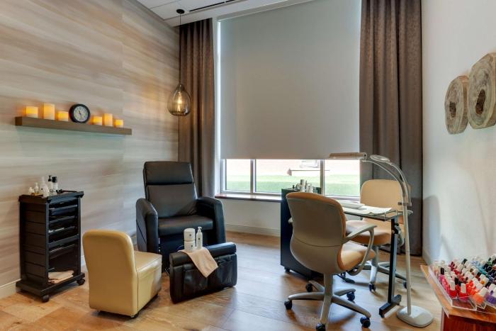 the chattanoogan hotel curio collection by hilton